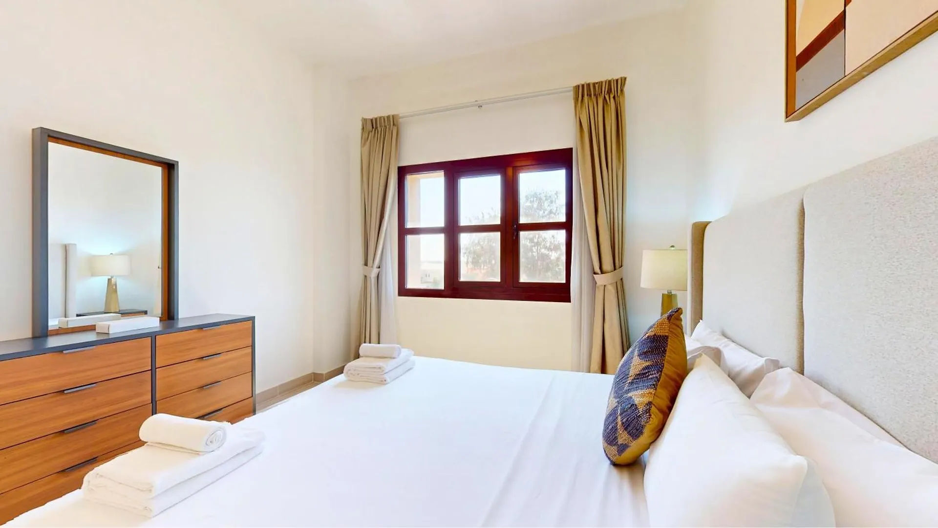 Sophisticated Designed 2Br, Furnished In Jge Apartment Dubai