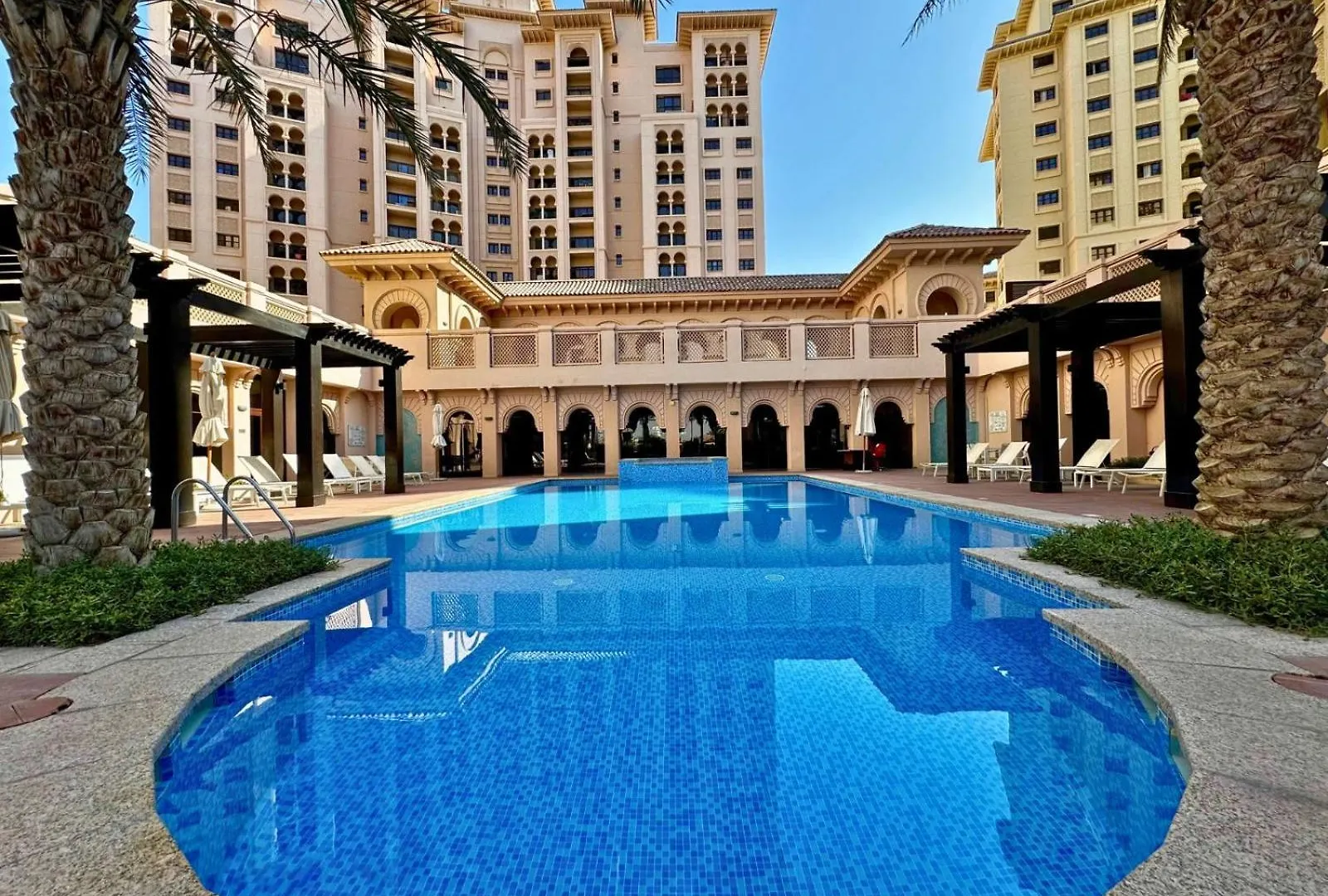 Sophisticated Designed 2Br, Furnished In Jge Apartment Dubai