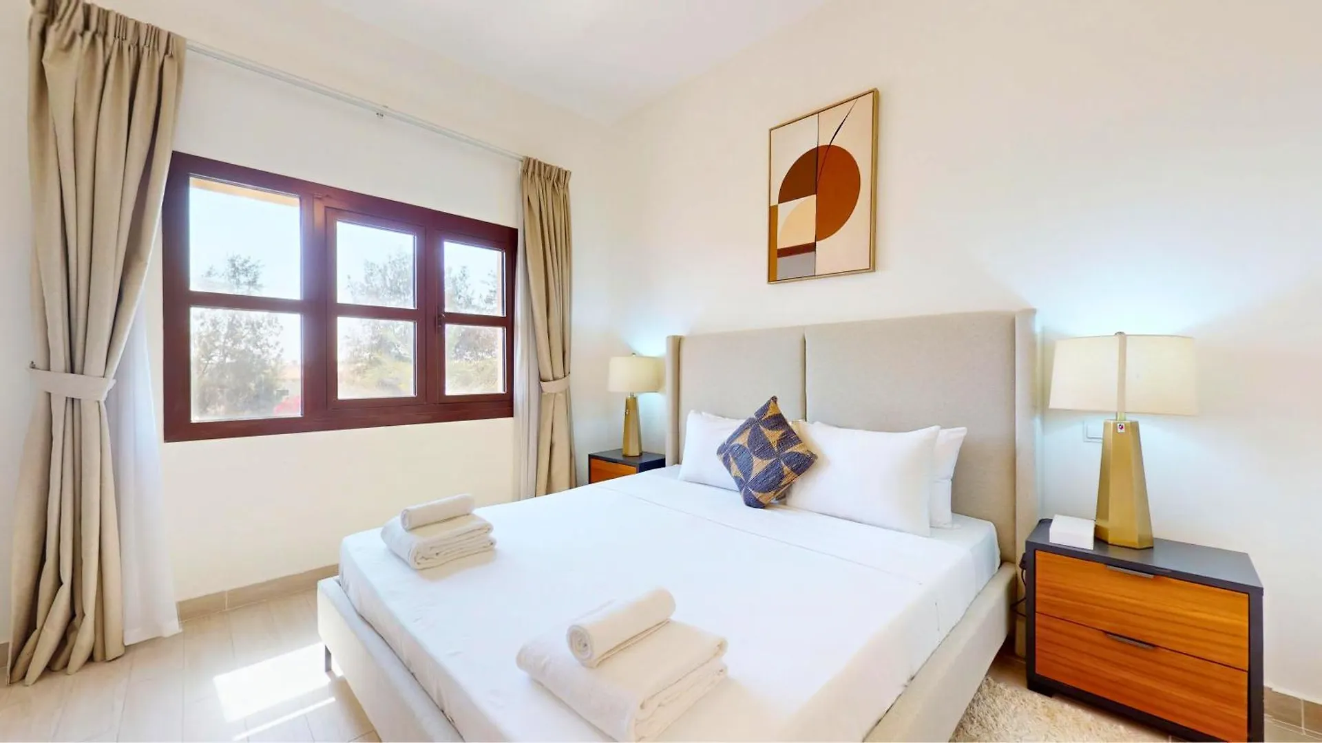 Sophisticated Designed 2Br, Furnished In Jge Apartment Dubai